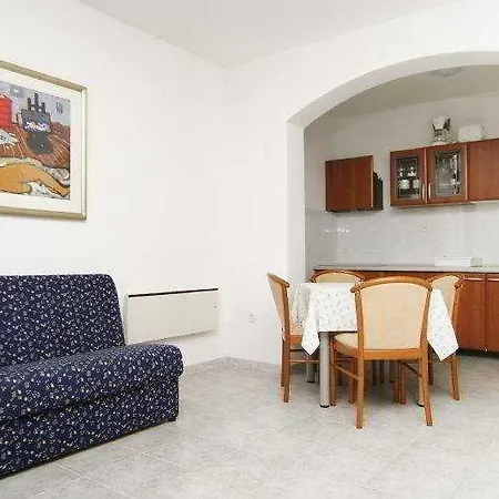 Pucisca Hotel 3*