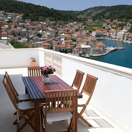 Pucisca Hotel